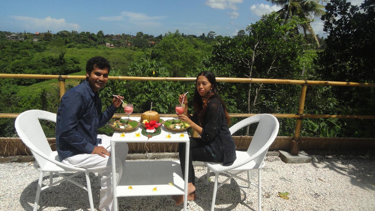 Putu Yoga Bungalow Ubud Buitenkant foto